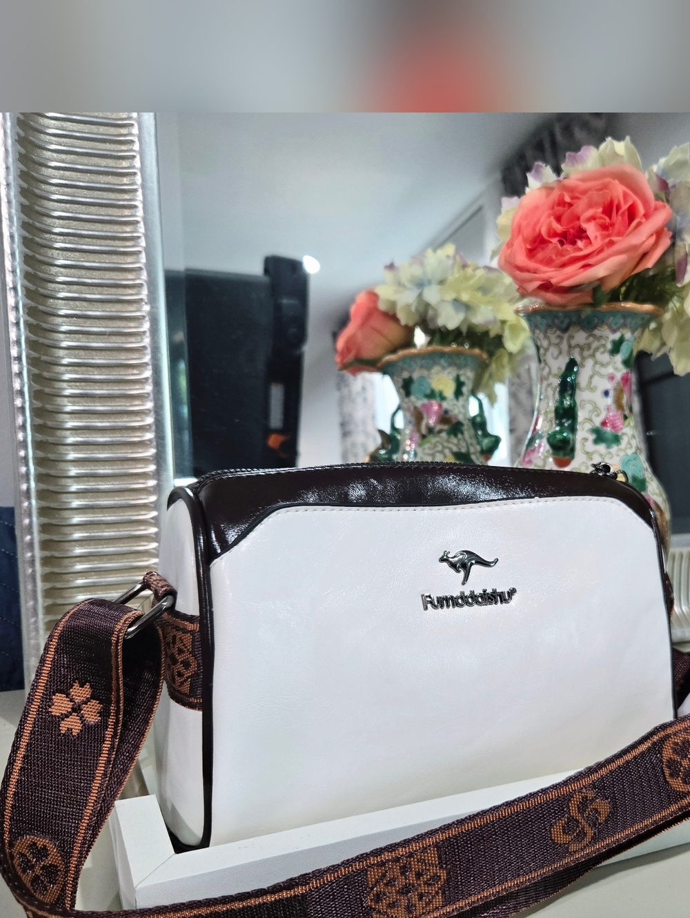FUMDDAISHU White & Brown Crossbody Bag Two-Tone Vegan Leather NEW
